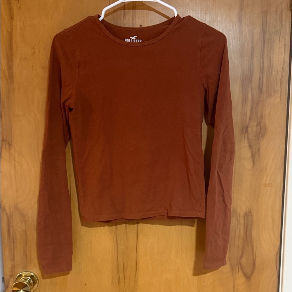 Hollister Women's Long-Sleeve Crewneck Top — Rust